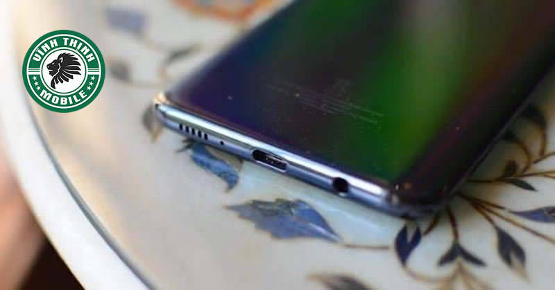 Sửa Samsung Galaxy A50 báo ẩm cổng sạc