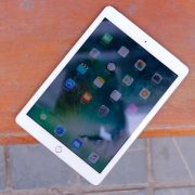 Thay mặt kính iPad Gen 5 tại Sửa Chữa Vĩnh Thịnh