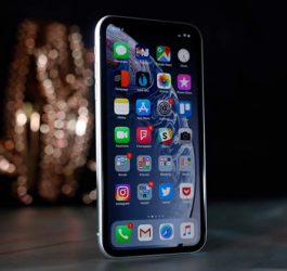 Thay mặt kính iPhone XR tại Sửa chữa Vĩnh Thịnh
